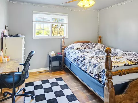 Bedroom - 6273 Kelly, Flushing, MI 48433 photo 5 of 6