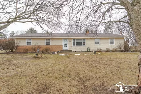 3421 Gove, Tecumseh, MI 49286
