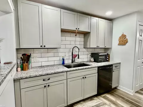 Kitchen - 7397 Kessling, Davison, MI 48423 photo 2 of 6