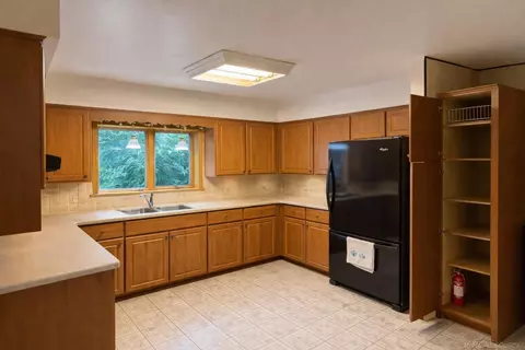 3285 Spring Mdw, Rochester, MI 48306 photo 6
