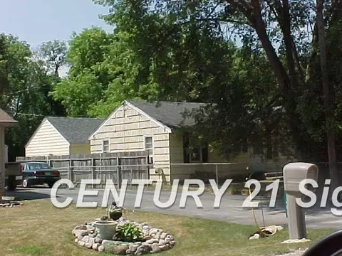 1489 Maria, Flint, MI 48507