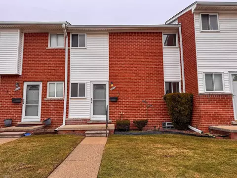 8653 Sterling, Center Line, MI 48015