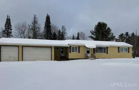 885 Co Rd Ckl, Champion, MI 49814