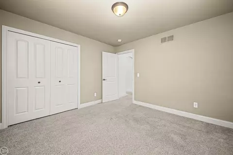 Bedroom - 19424 Norway Pne, Macomb, MI 48044 photo 11 of 12