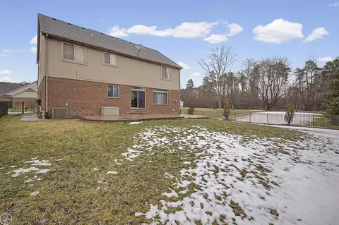 Exterior - 19424 Norway Pne, Macomb, MI 48044 photo 13 of 14