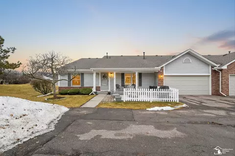 6300 N Saint, Saint Clair Shores, MI 48082