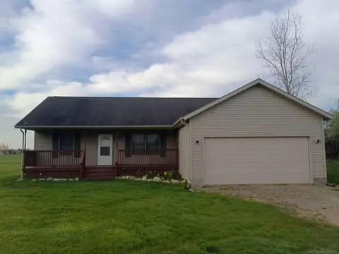 5688 Galbraith Line, Croswell, MI 48422