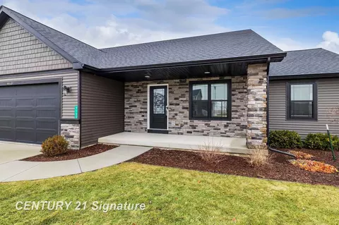 9160 Brook Holw, Freeland, MI 48623