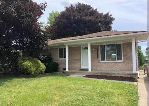 30448 Quinkert, Roseville, MI 48066