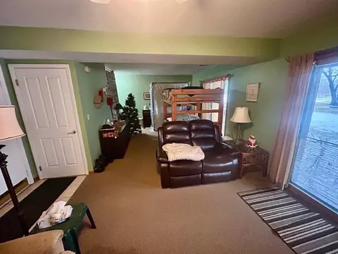 Living - 1883 Linksview, Gladwin, MI 48624 photo 3 of 3