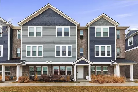 2908 Zana, Troy, MI 48085