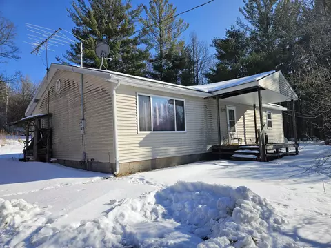 5200 N Old State, Harrison, MI 48625
