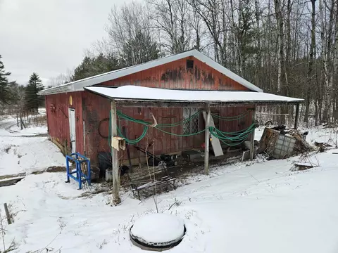 5200 N Old State, Harrison, MI 48625 photo 32