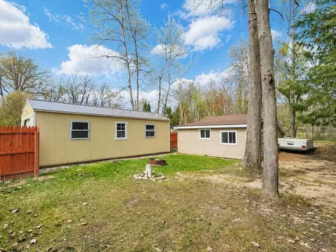 4896 Glenwood, Harrison, MI 48625