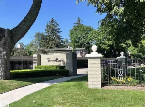 1115 N Old Woodward # 71, Birmingham, MI 48009