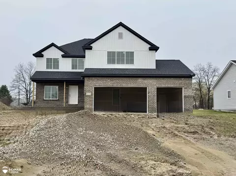 8018 Bradbury, Grand Blanc, MI 48439