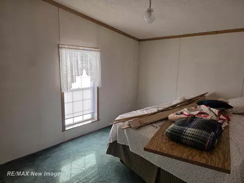 Bedroom - 16475 Baldwin, Chesaning, MI 48616 photo 1 of 2