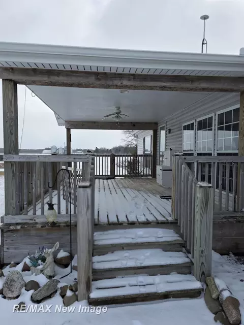 Exterior - 16475 Baldwin, Chesaning, MI 48616 photo 3 of 9