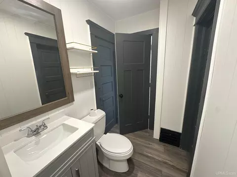 Bath - 910 S 13th, Escanaba, MI 49829 photo 1 of 2