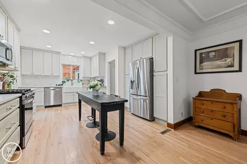 Kitchen - 256 Fisher, Grosse Pointe Farms, MI 48230 photo 5 of 5