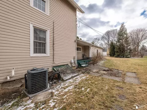 422 E 1st, Monroe, MI 48161 photo 36