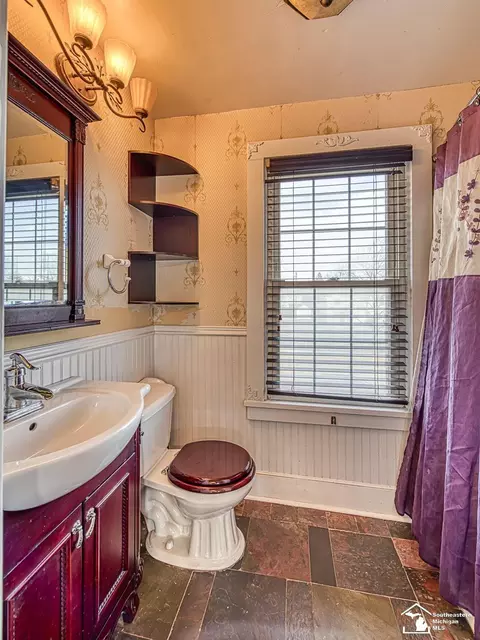 422 E 1st, Monroe, MI 48161 photo 30
