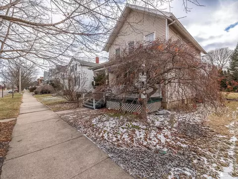 422 E 1st, Monroe, MI 48161 photo 33