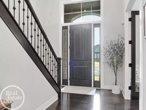 Entry Way - 24487 Brookshire, Macomb, MI 48042 photo 1 of 4