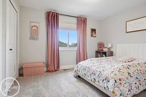 Bedroom - 24487 Brookshire, Macomb, MI 48042 photo 2 of 3