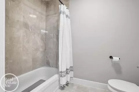 Bath - 24487 Brookshire, Macomb, MI 48042 photo 6 of 6