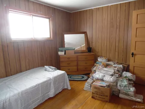 Bedroom - 46 Stanton, South Range, MI 49963 photo 2 of 7