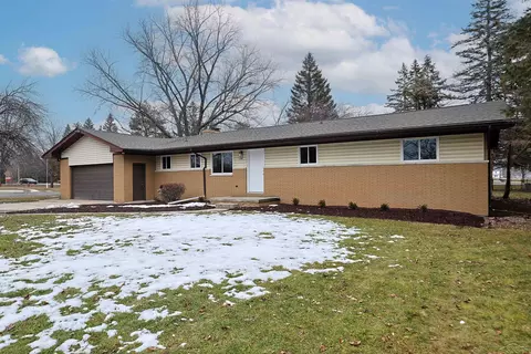 2638 Haenlein, Saginaw, MI 48603