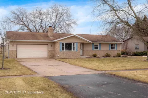 2205 S Van Buren, Reese, MI 48757