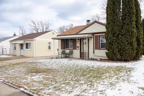 Exterior - 11859 Grant, Riverview, MI 48193 photo 4 of 10