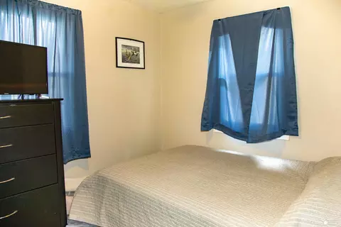 Bedroom - 11859 Grant, Riverview, MI 48193 photo 1 of 2