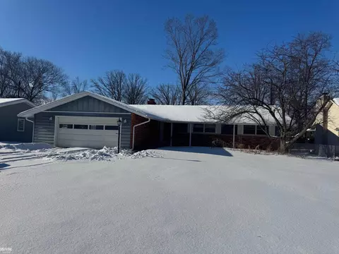 2515 Woodstock, Port Huron, MI 48060