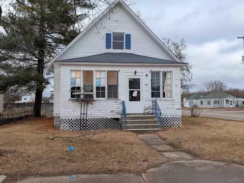 229 E 2nd, Pinconning, MI 48650