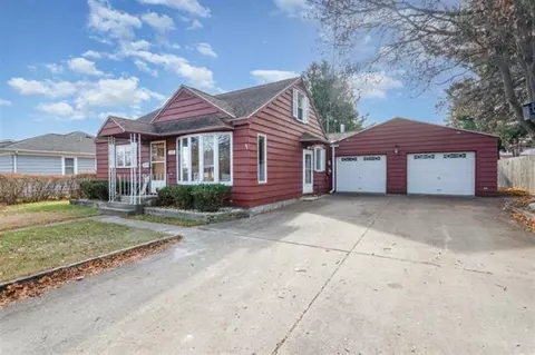 115 John R, Clare, MI 48617