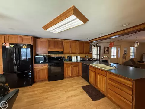 Kitchen - 78730 Brown, Bruce, MI 48065 photo 3 of 7