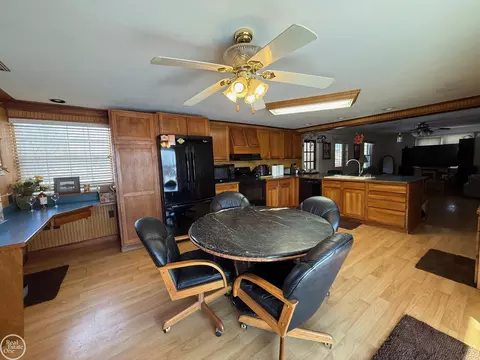 Kitchen - 78730 Brown, Bruce, MI 48065 photo 7 of 7