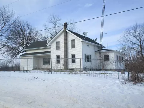 12616 Burton, Manitou Beach, MI 49253