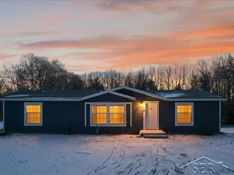 3413 Arenac-state, Standish, MI 48658