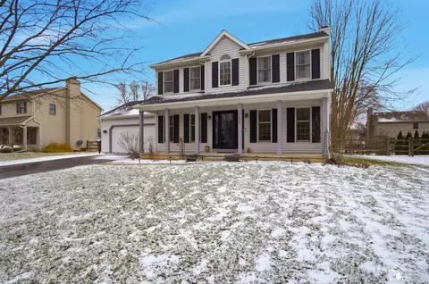 7346 Silo Mdws, Temperance, MI 48182 photo 2