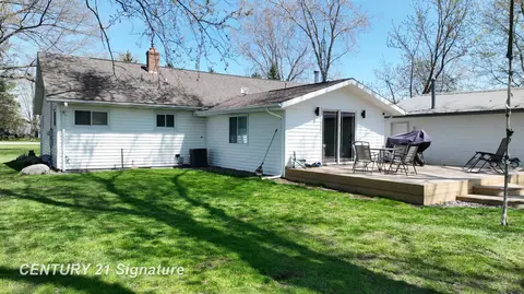 Exterior - 11345 Potter, Flushing, MI 48433 photo 8 of 15