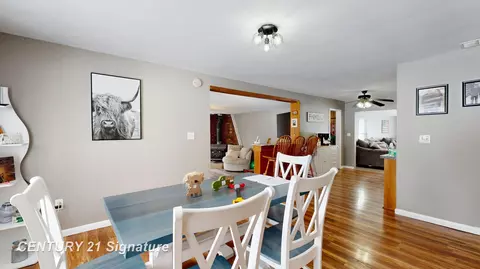 Dining - 11345 Potter, Flushing, MI 48433 photo 1 of 2