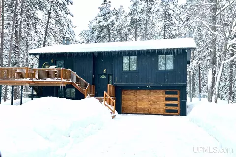 328 Fernwood, Marquette, MI 49855