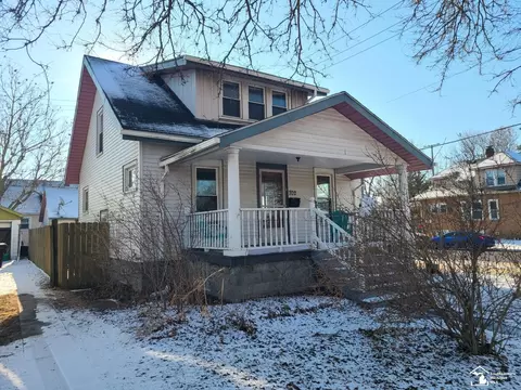 Exterior - 702 N Monroe, Monroe, MI 48162 photo 2 of 7