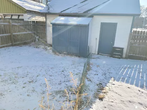 Exterior - 702 N Monroe, Monroe, MI 48162 photo 6 of 7