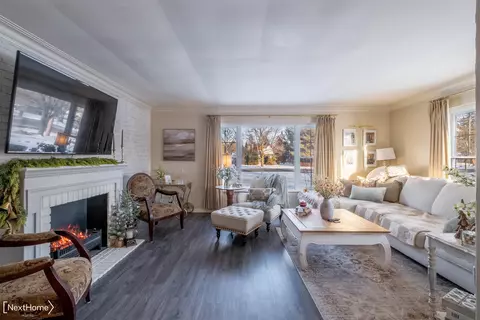 Living - 4253 Potter, Flint, MI 48506 photo 1 of 3