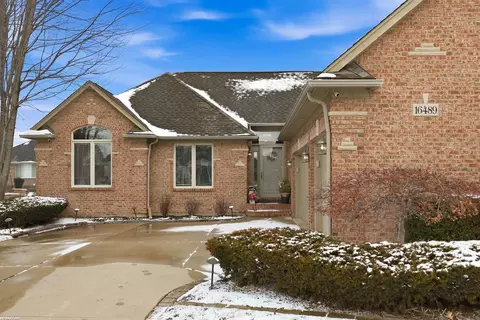 16489 Bishopsgate, Macomb, MI 48044 photo 2